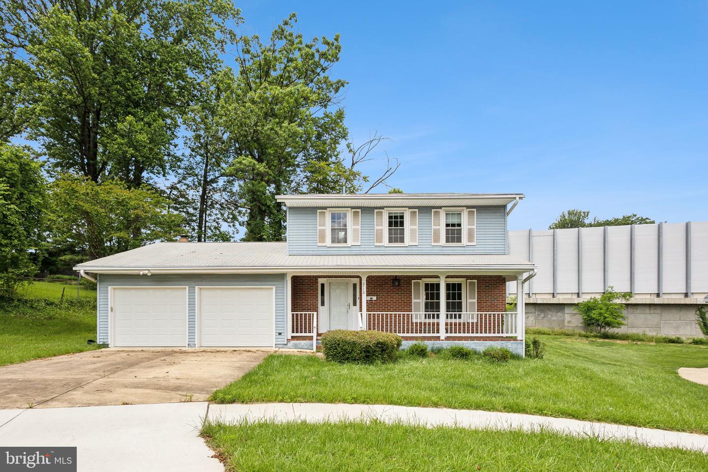3112 FAIR WOODS PKWY, FAIRFAX, Virginia 22030, 3 Bedrooms Bedrooms, ,2 BathroomsBathrooms,Residential,For sale,3112 FAIR WOODS PKWY,VAFC2006358 MLS # VAFC2006358