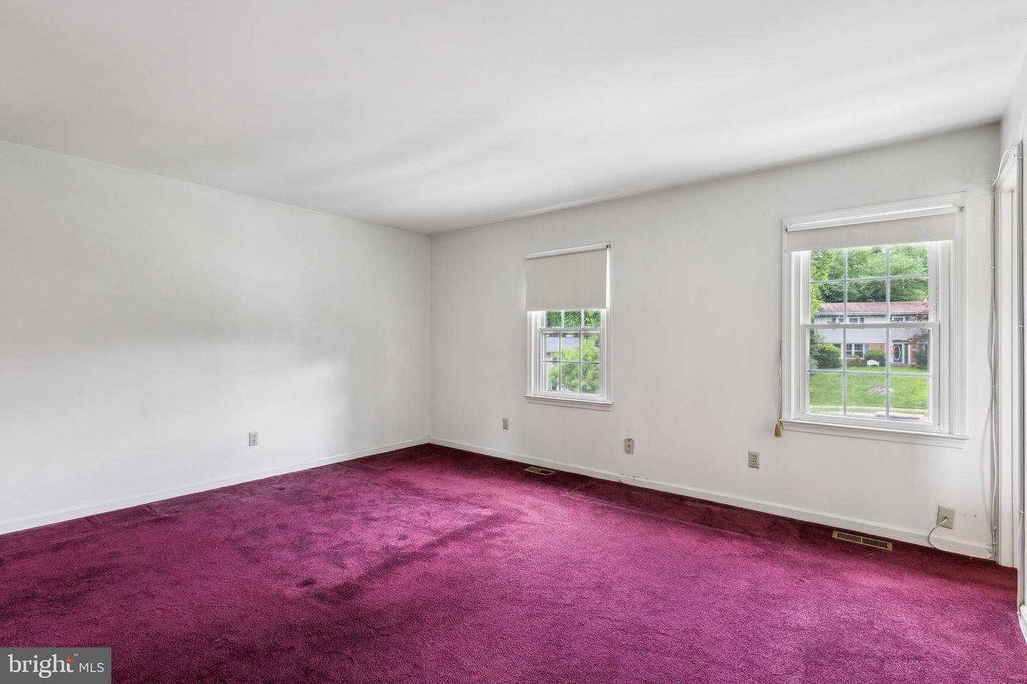 3112 FAIR WOODS PKWY, FAIRFAX, Virginia 22030, 3 Bedrooms Bedrooms, ,2 BathroomsBathrooms,Residential,For sale,3112 FAIR WOODS PKWY,VAFC2006358 MLS # VAFC2006358