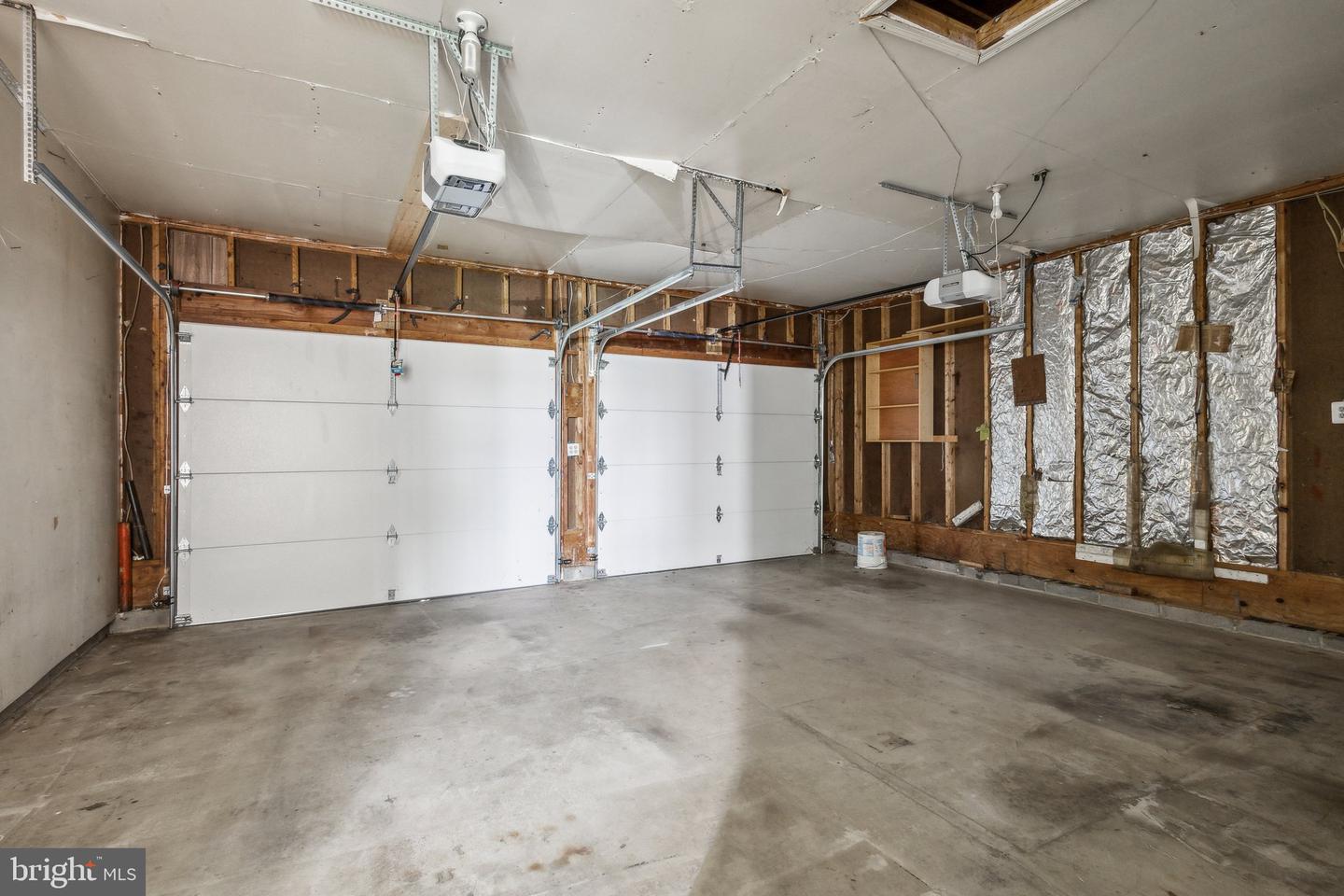 3112 FAIR WOODS PKWY, FAIRFAX, Virginia 22030, 3 Bedrooms Bedrooms, ,2 BathroomsBathrooms,Residential,For sale,3112 FAIR WOODS PKWY,VAFC2006358 MLS # VAFC2006358