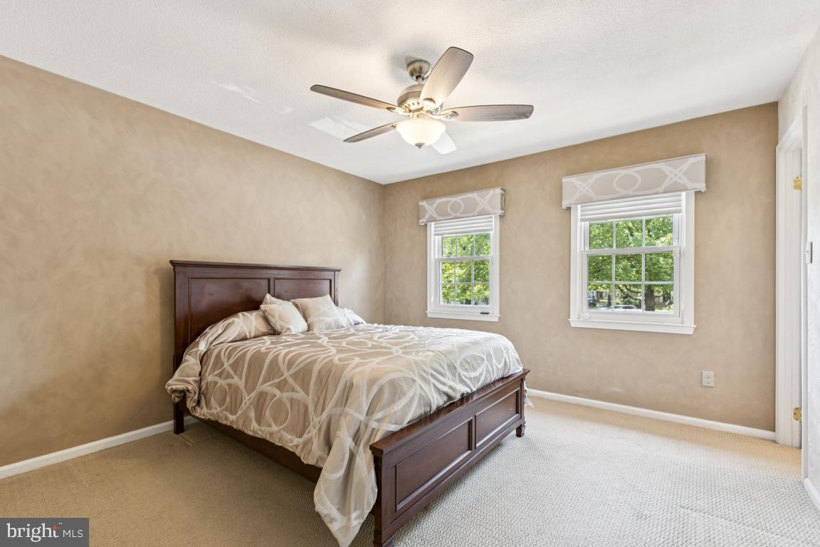 2756 KNOLLSIDE LN, VIENNA, Virginia 22180, 3 Bedrooms Bedrooms, ,1 BathroomBathrooms,Residential,For sale,2756 KNOLLSIDE LN,VAFX2242764 MLS # VAFX2242764