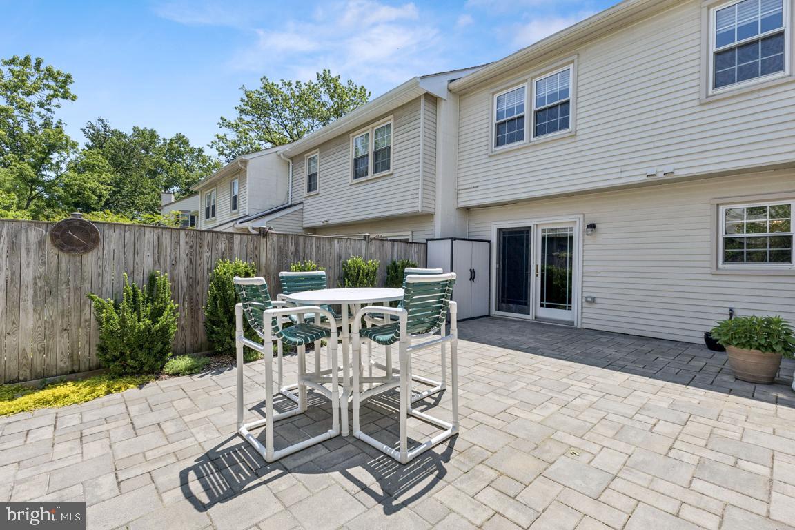 2756 KNOLLSIDE LN, VIENNA, Virginia 22180, 3 Bedrooms Bedrooms, ,1 BathroomBathrooms,Residential,For sale,2756 KNOLLSIDE LN,VAFX2242764 MLS # VAFX2242764