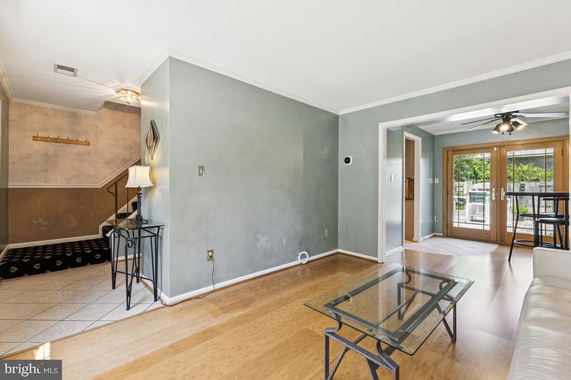 2756 KNOLLSIDE LN, VIENNA, Virginia 22180, 3 Bedrooms Bedrooms, ,1 BathroomBathrooms,Residential,For sale,2756 KNOLLSIDE LN,VAFX2242764 MLS # VAFX2242764