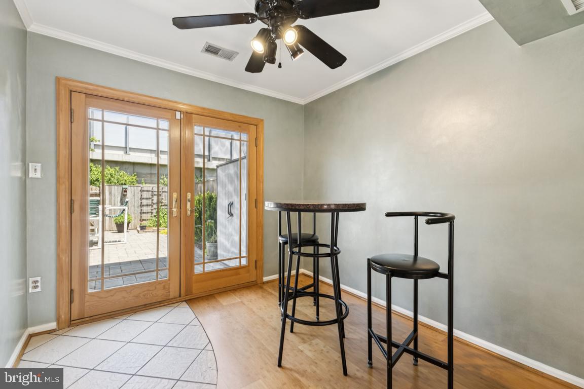 2756 KNOLLSIDE LN, VIENNA, Virginia 22180, 3 Bedrooms Bedrooms, ,1 BathroomBathrooms,Residential,For sale,2756 KNOLLSIDE LN,VAFX2242764 MLS # VAFX2242764