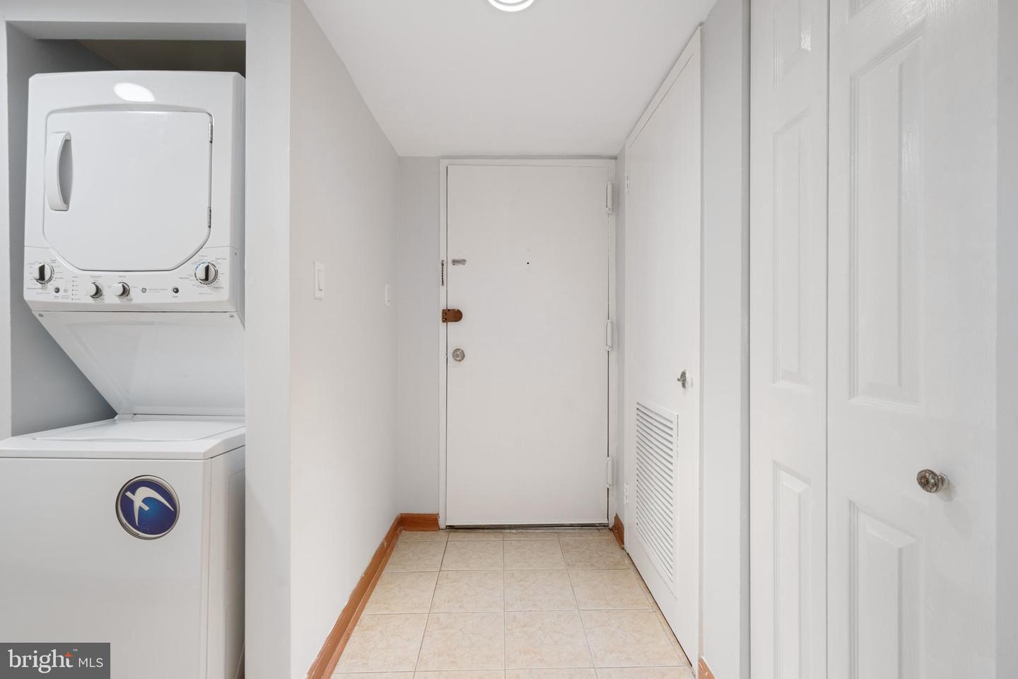 1536 NORTHGATE SQ #21, RESTON, Virginia 20190, 2 Bedrooms Bedrooms, ,1 BathroomBathrooms,Residential,For sale,1536 NORTHGATE SQ #21,VAFX2242846 MLS # VAFX2242846