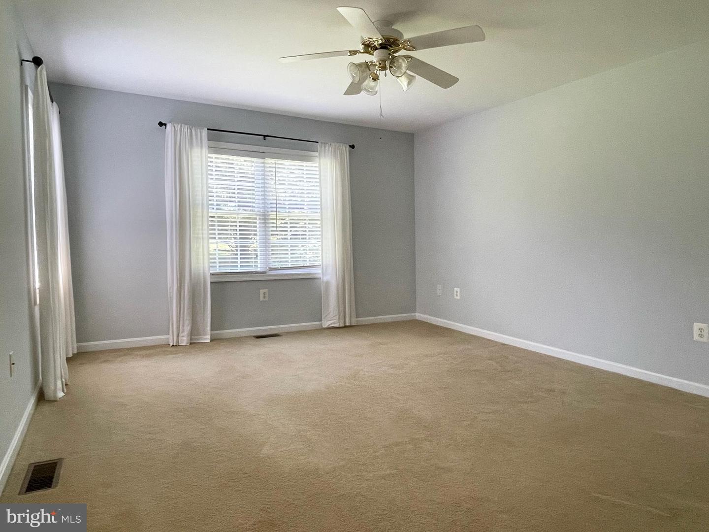 7209 FOX TRL, WARRENTON, Virginia 20186, 3 Bedrooms Bedrooms, 8 Rooms Rooms,2 BathroomsBathrooms,Residential,For sale,7209 FOX TRL,VAFQ2016752 MLS # VAFQ2016752
