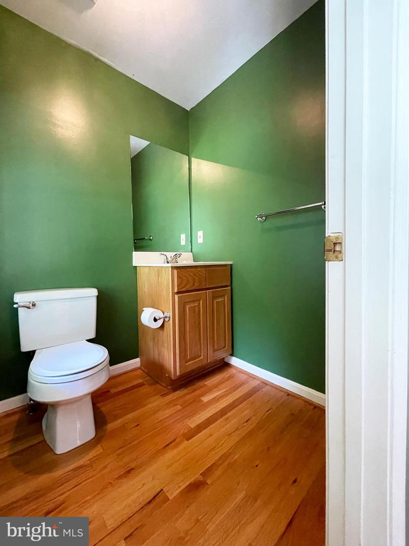 7209 FOX TRL, WARRENTON, Virginia 20186, 3 Bedrooms Bedrooms, 8 Rooms Rooms,2 BathroomsBathrooms,Residential,For sale,7209 FOX TRL,VAFQ2016752 MLS # VAFQ2016752