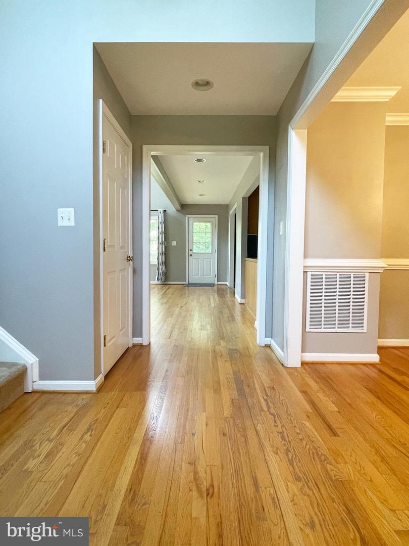 7209 FOX TRL, WARRENTON, Virginia 20186, 3 Bedrooms Bedrooms, 8 Rooms Rooms,2 BathroomsBathrooms,Residential,For sale,7209 FOX TRL,VAFQ2016752 MLS # VAFQ2016752