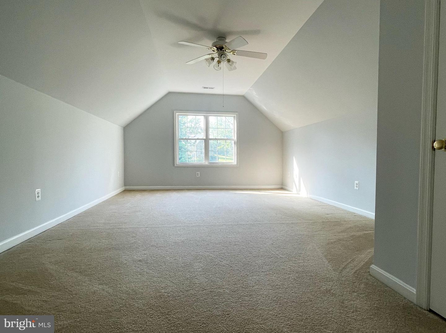 7209 FOX TRL, WARRENTON, Virginia 20186, 3 Bedrooms Bedrooms, 8 Rooms Rooms,2 BathroomsBathrooms,Residential,For sale,7209 FOX TRL,VAFQ2016752 MLS # VAFQ2016752