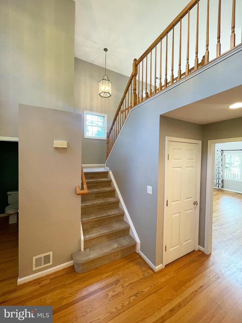 7209 FOX TRL, WARRENTON, Virginia 20186, 3 Bedrooms Bedrooms, 8 Rooms Rooms,2 BathroomsBathrooms,Residential,For sale,7209 FOX TRL,VAFQ2016752 MLS # VAFQ2016752