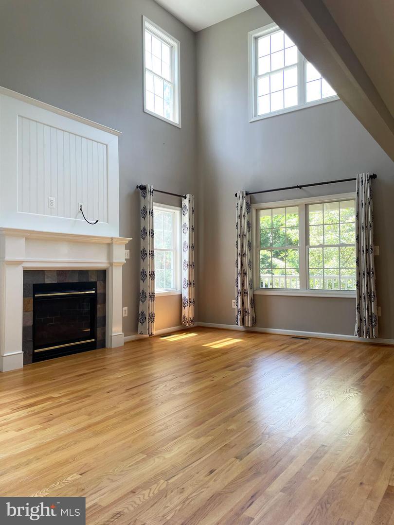 7209 FOX TRL, WARRENTON, Virginia 20186, 3 Bedrooms Bedrooms, 8 Rooms Rooms,2 BathroomsBathrooms,Residential,For sale,7209 FOX TRL,VAFQ2016752 MLS # VAFQ2016752