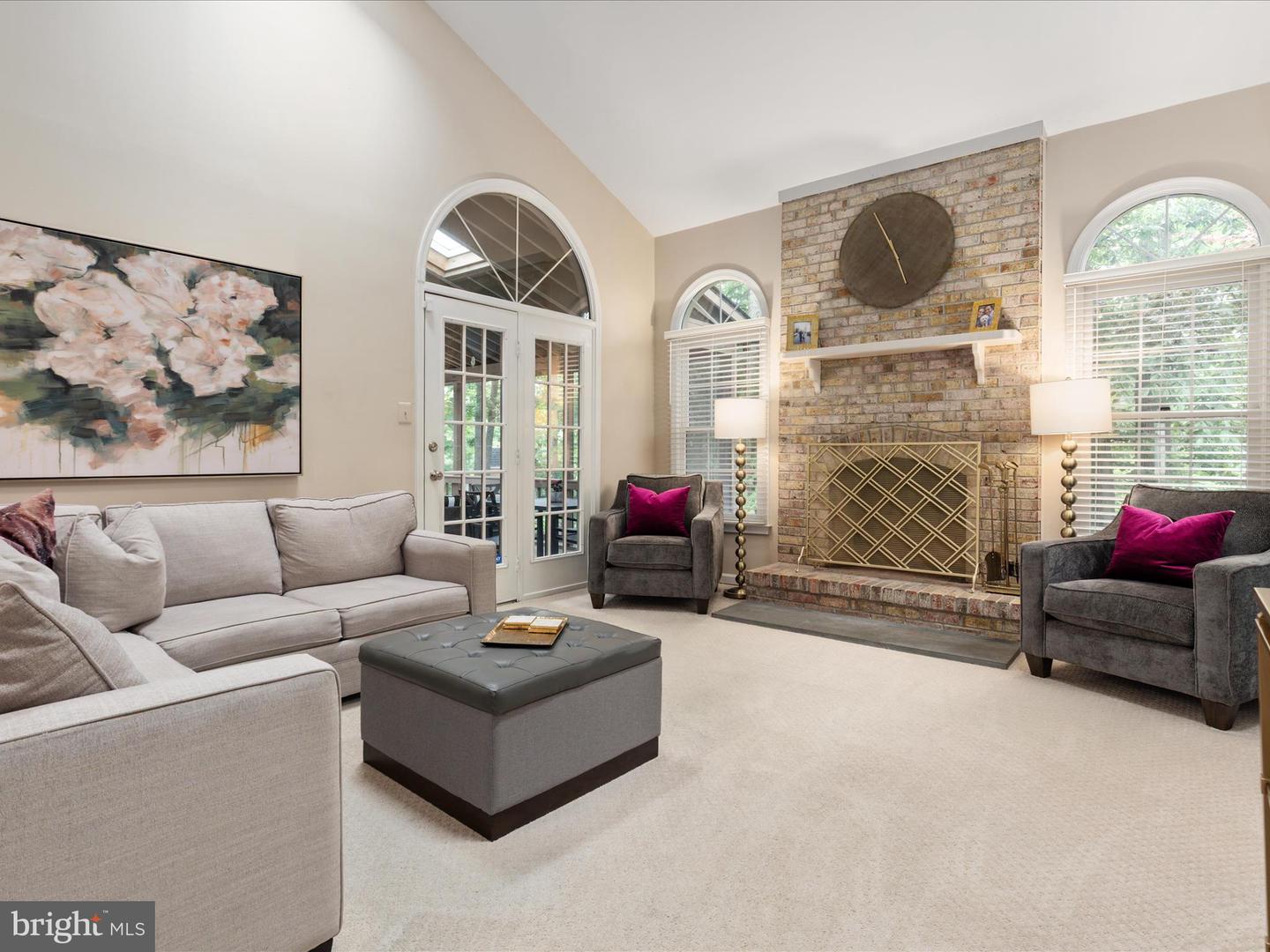 12015 MEADOWVILLE CT, HERNDON, Virginia 20170, 5 Bedrooms Bedrooms, ,3 BathroomsBathrooms,Residential,For sale,12015 MEADOWVILLE CT,VAFX2242940 MLS # VAFX2242940