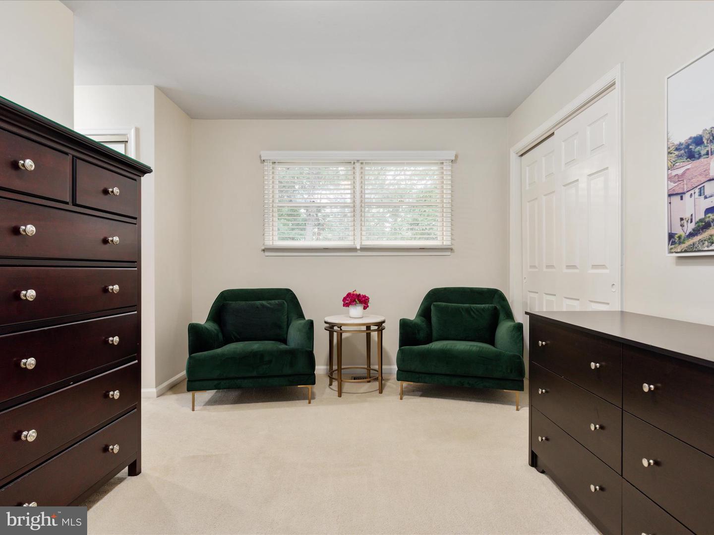 12015 MEADOWVILLE CT, HERNDON, Virginia 20170, 5 Bedrooms Bedrooms, ,3 BathroomsBathrooms,Residential,For sale,12015 MEADOWVILLE CT,VAFX2242940 MLS # VAFX2242940