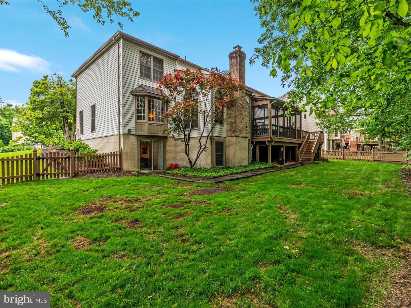 12015 MEADOWVILLE CT, HERNDON, Virginia 20170, 5 Bedrooms Bedrooms, ,3 BathroomsBathrooms,Residential,For sale,12015 MEADOWVILLE CT,VAFX2242940 MLS # VAFX2242940