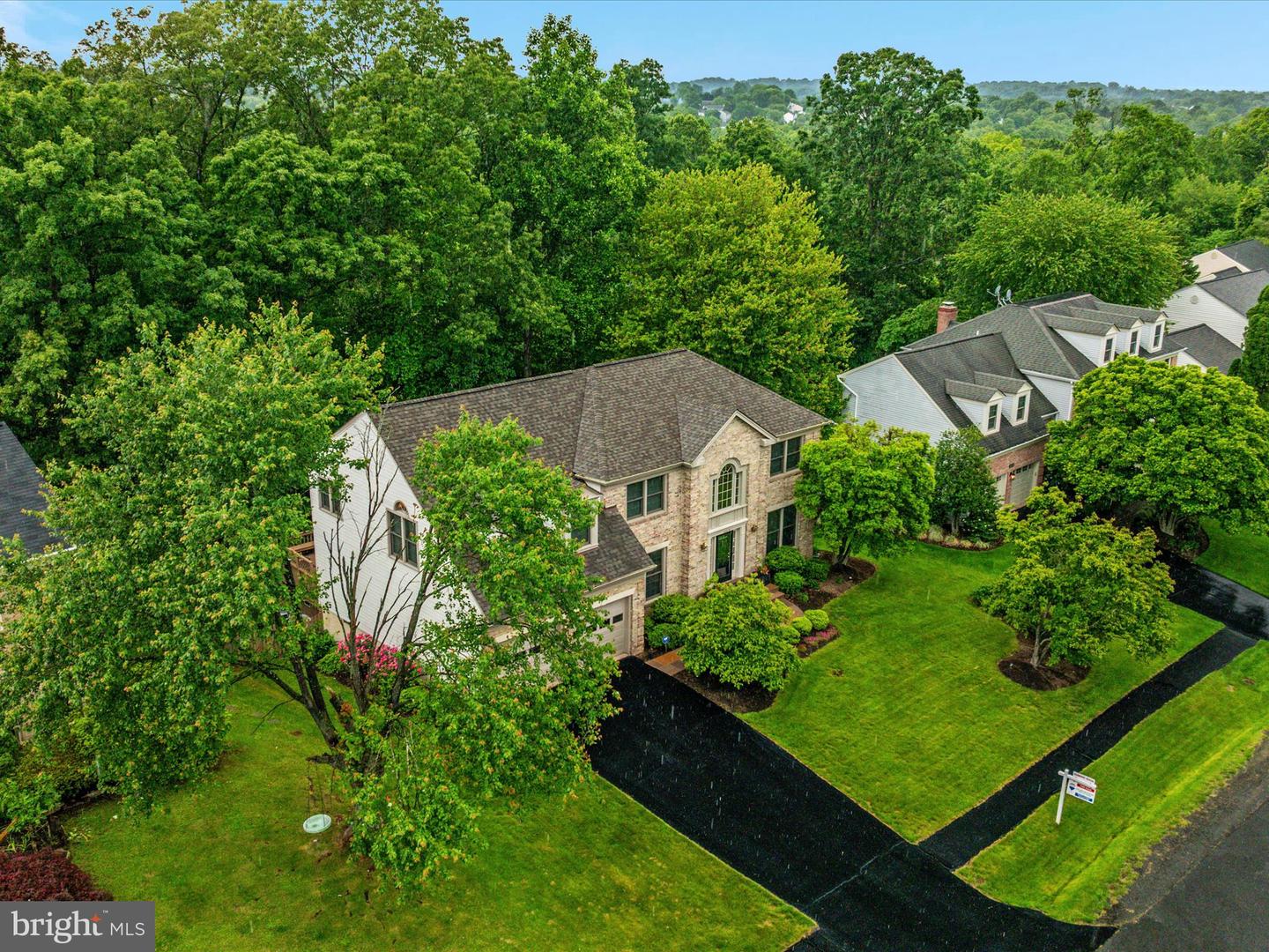 12015 MEADOWVILLE CT, HERNDON, Virginia 20170, 5 Bedrooms Bedrooms, ,3 BathroomsBathrooms,Residential,For sale,12015 MEADOWVILLE CT,VAFX2242940 MLS # VAFX2242940