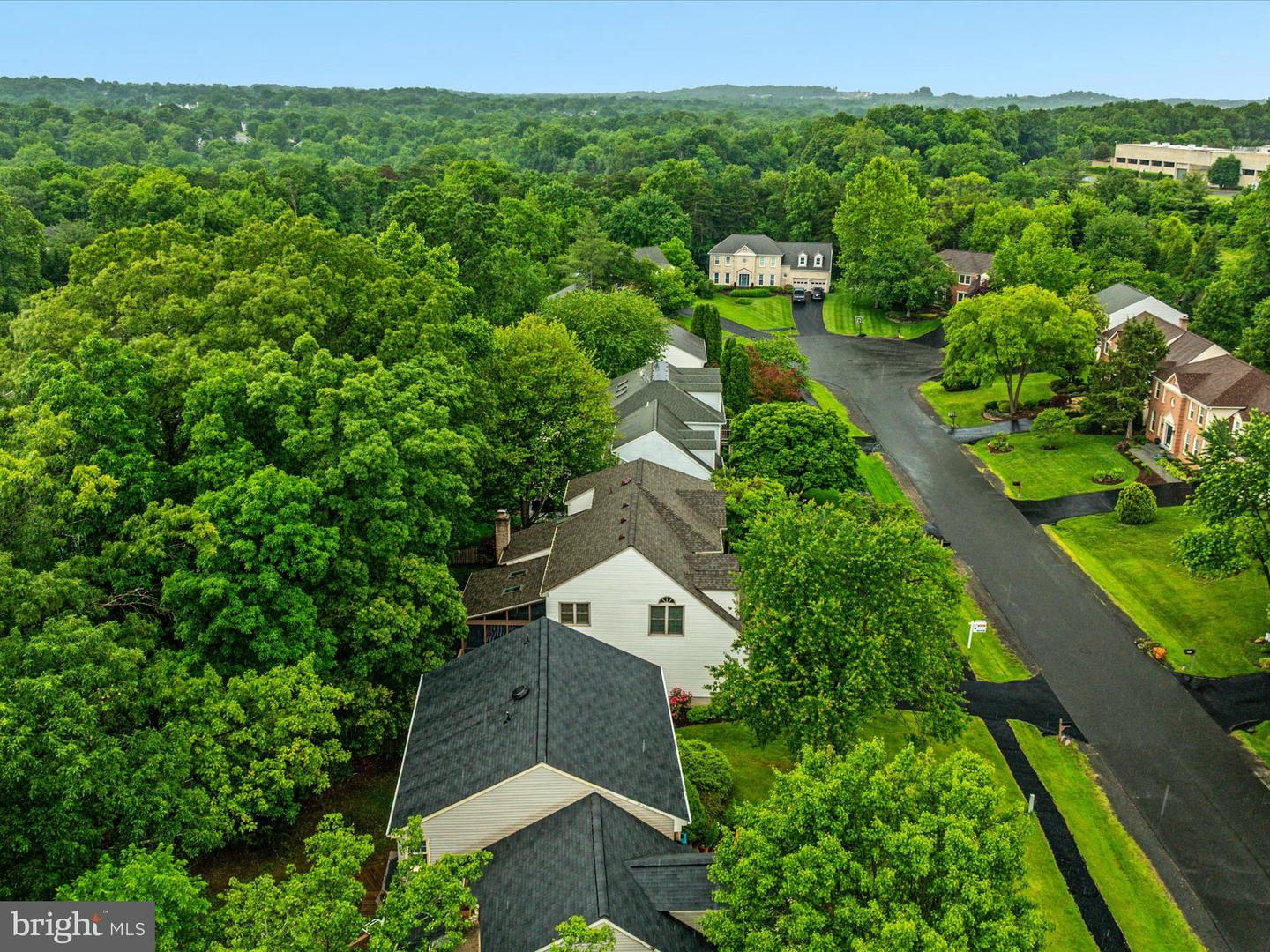 12015 MEADOWVILLE CT, HERNDON, Virginia 20170, 5 Bedrooms Bedrooms, ,3 BathroomsBathrooms,Residential,For sale,12015 MEADOWVILLE CT,VAFX2242940 MLS # VAFX2242940