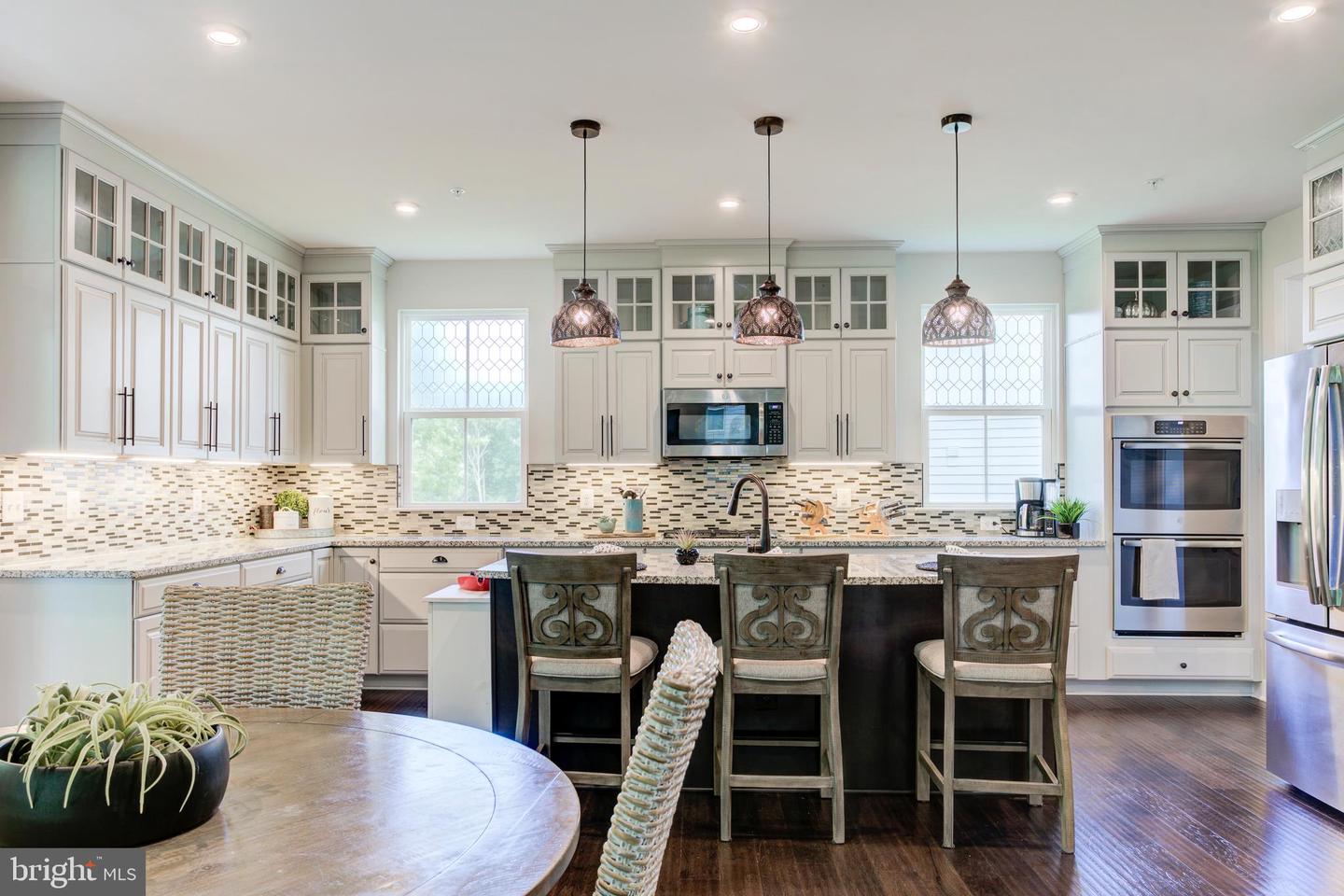 2346 SWEET PEPPERBRUSH LOOP, DUMFRIES, Virginia 22026, 5 Bedrooms Bedrooms, ,4 BathroomsBathrooms,Residential,For sale,2346 SWEET PEPPERBRUSH LOOP,VAPW2095484 MLS # VAPW2095484