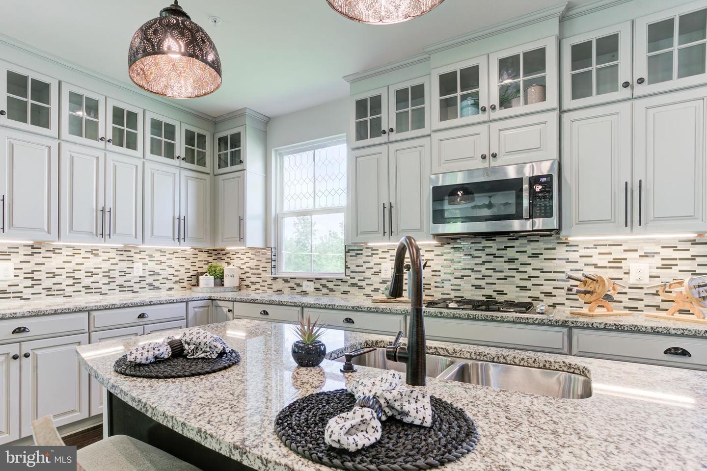 2346 SWEET PEPPERBRUSH LOOP, DUMFRIES, Virginia 22026, 5 Bedrooms Bedrooms, ,4 BathroomsBathrooms,Residential,For sale,2346 SWEET PEPPERBRUSH LOOP,VAPW2095484 MLS # VAPW2095484