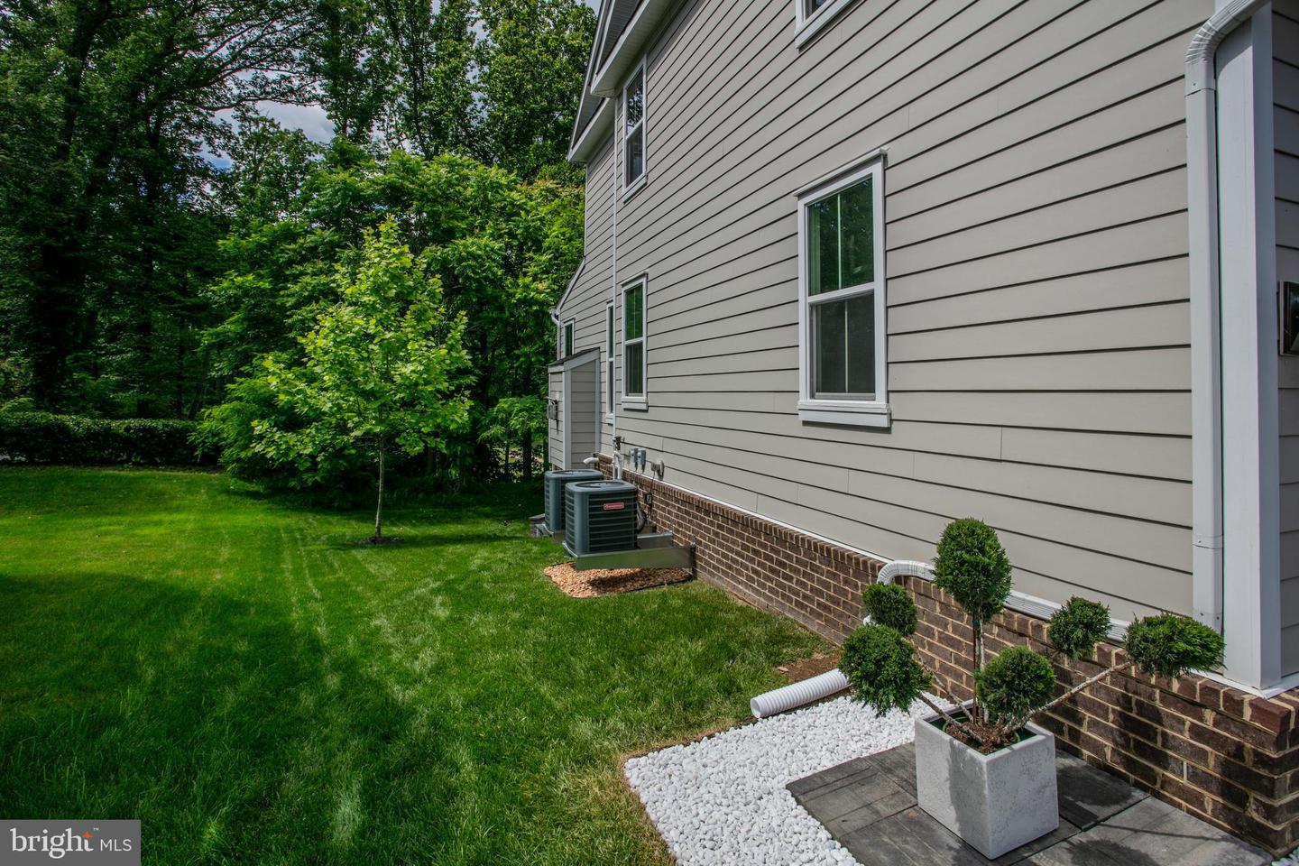 2346 SWEET PEPPERBRUSH LOOP, DUMFRIES, Virginia 22026, 5 Bedrooms Bedrooms, ,4 BathroomsBathrooms,Residential,For sale,2346 SWEET PEPPERBRUSH LOOP,VAPW2095484 MLS # VAPW2095484