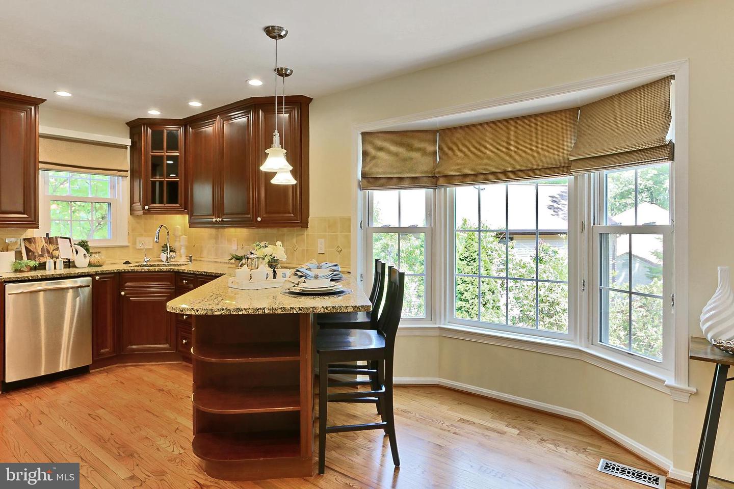9200 DOROTHY LN, SPRINGFIELD, Virginia 22153, 5 Bedrooms Bedrooms, ,3 BathroomsBathrooms,Residential,For sale,9200 DOROTHY LN,VAFX2242992 MLS # VAFX2242992