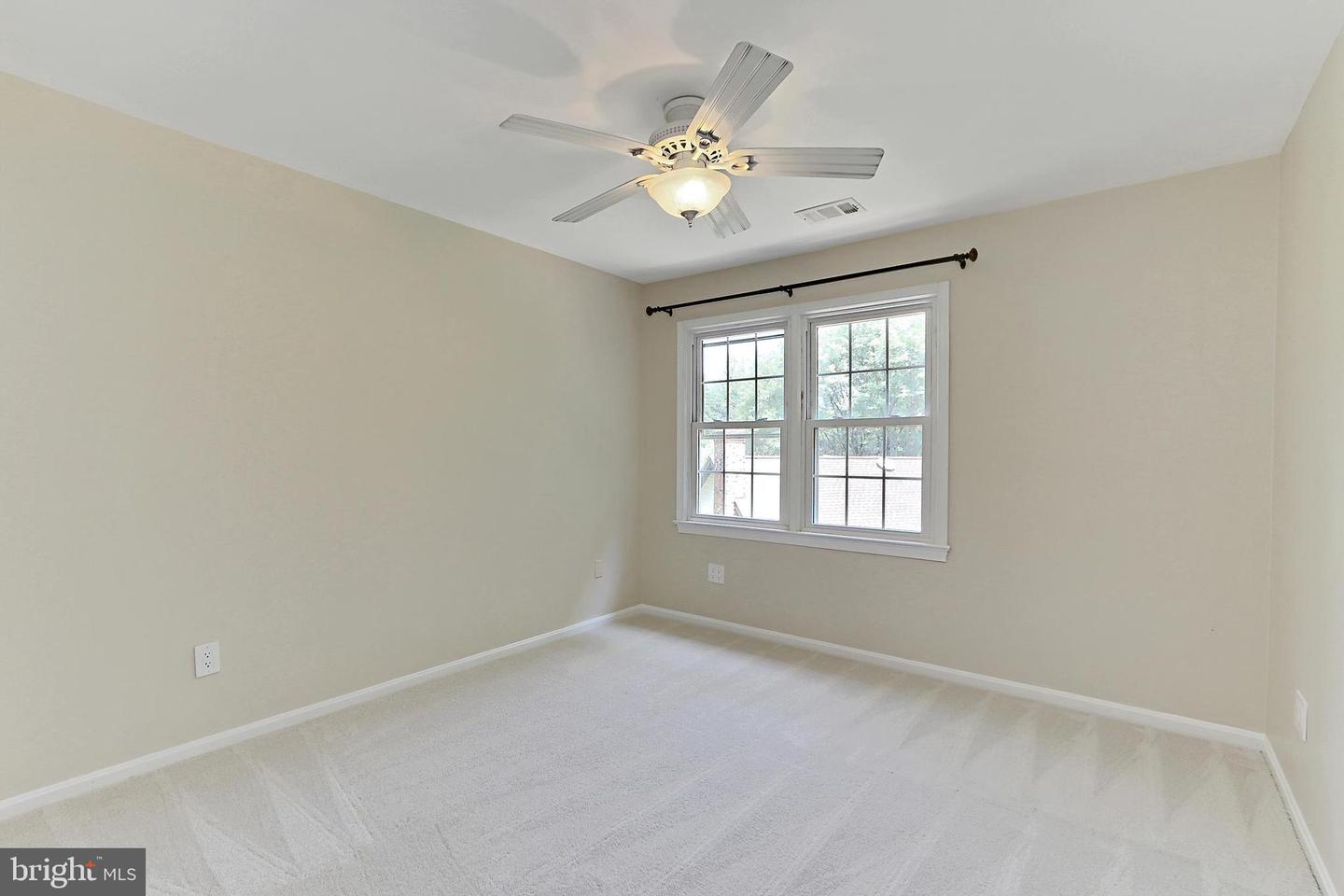 9200 DOROTHY LN, SPRINGFIELD, Virginia 22153, 5 Bedrooms Bedrooms, ,3 BathroomsBathrooms,Residential,For sale,9200 DOROTHY LN,VAFX2242992 MLS # VAFX2242992
