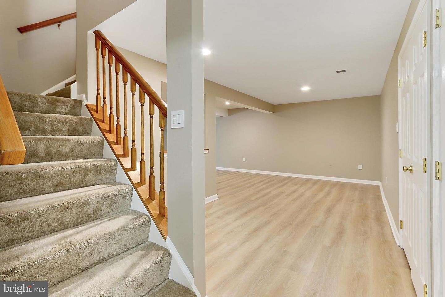 9200 DOROTHY LN, SPRINGFIELD, Virginia 22153, 5 Bedrooms Bedrooms, ,3 BathroomsBathrooms,Residential,For sale,9200 DOROTHY LN,VAFX2242992 MLS # VAFX2242992