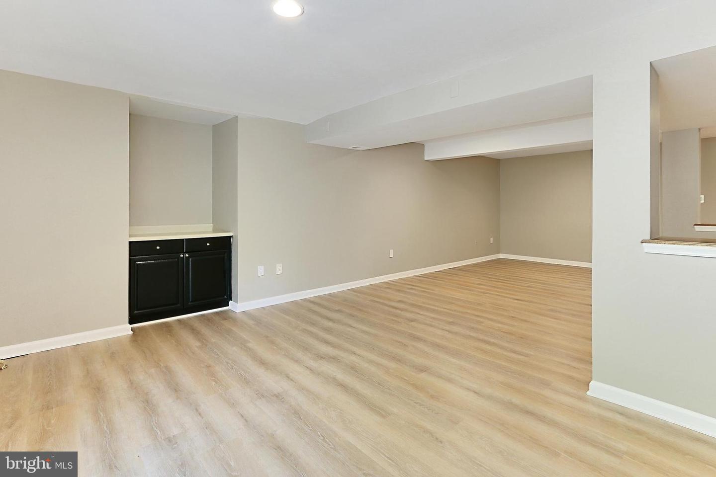9200 DOROTHY LN, SPRINGFIELD, Virginia 22153, 5 Bedrooms Bedrooms, ,3 BathroomsBathrooms,Residential,For sale,9200 DOROTHY LN,VAFX2242992 MLS # VAFX2242992