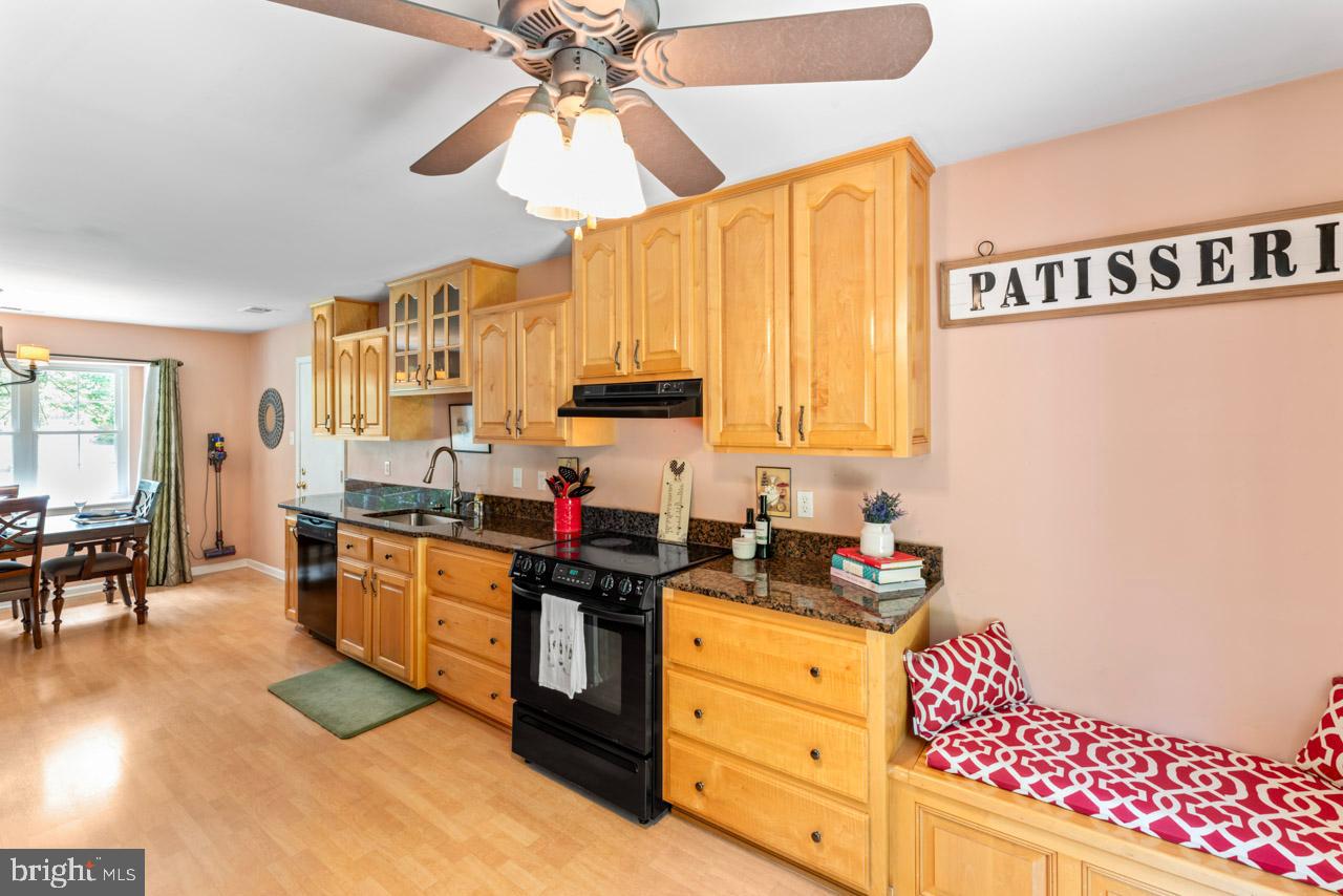 5911 OAK LEATHER DR, BURKE, Virginia 22015, 4 Bedrooms Bedrooms, ,2 BathroomsBathrooms,Residential,For sale,5911 OAK LEATHER DR,VAFX2243006 MLS # VAFX2243006