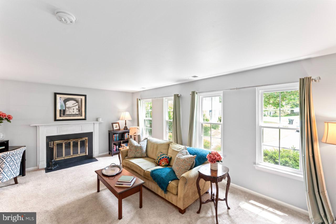 5911 OAK LEATHER DR, BURKE, Virginia 22015, 4 Bedrooms Bedrooms, ,2 BathroomsBathrooms,Residential,For sale,5911 OAK LEATHER DR,VAFX2243006 MLS # VAFX2243006