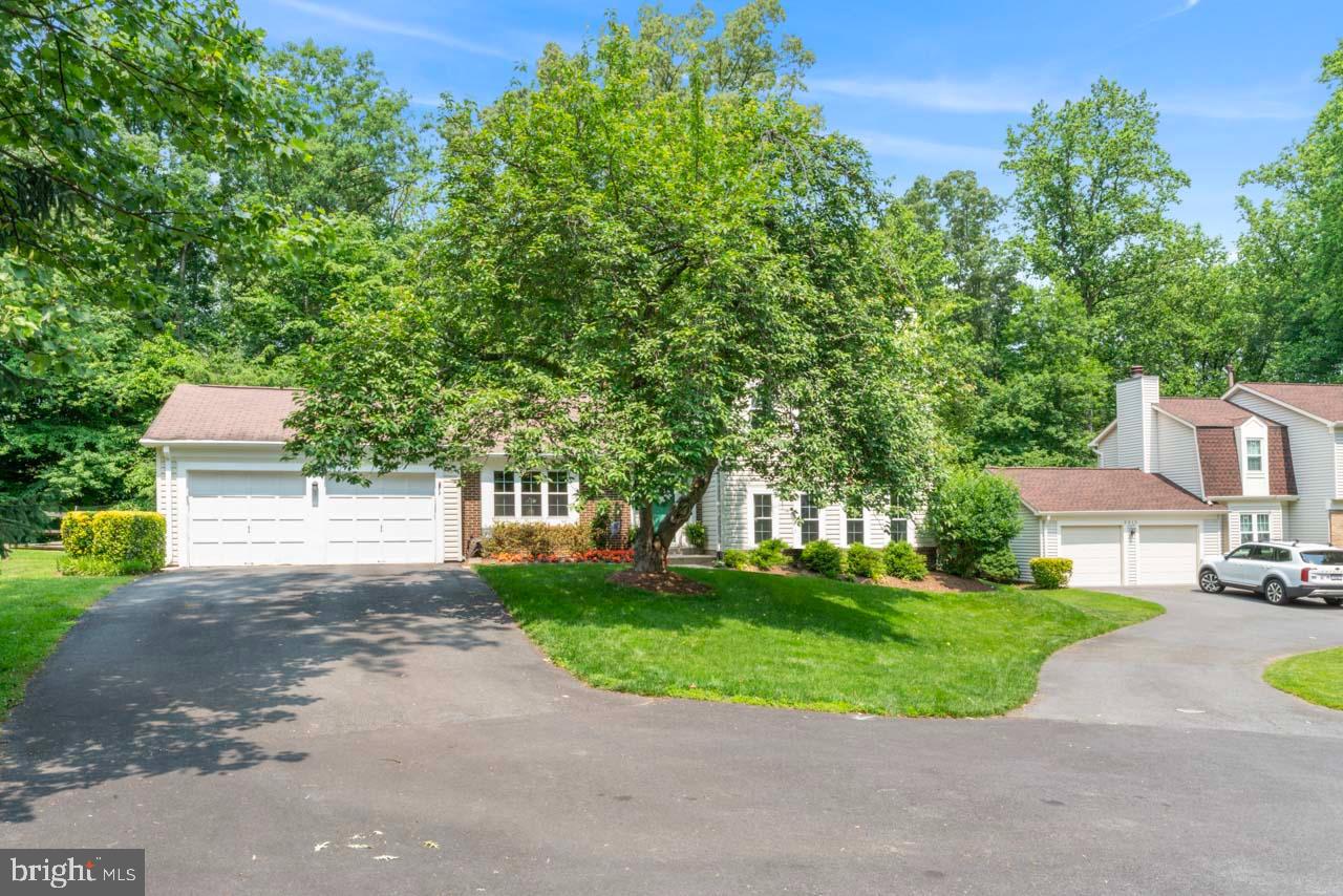 5911 OAK LEATHER DR, BURKE, Virginia 22015, 4 Bedrooms Bedrooms, ,2 BathroomsBathrooms,Residential,For sale,5911 OAK LEATHER DR,VAFX2243006 MLS # VAFX2243006