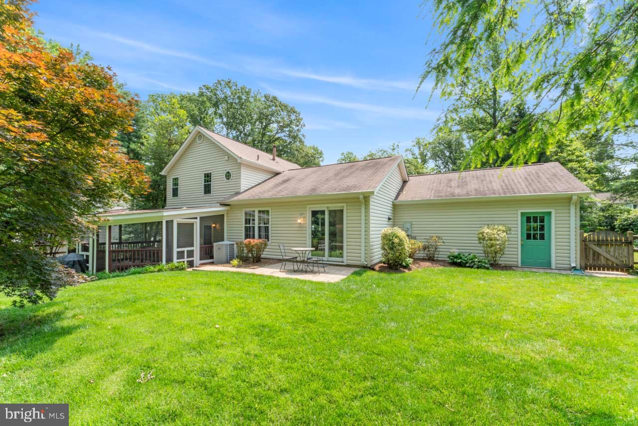 5911 OAK LEATHER DR, BURKE, Virginia 22015, 4 Bedrooms Bedrooms, ,2 BathroomsBathrooms,Residential,For sale,5911 OAK LEATHER DR,VAFX2243006 MLS # VAFX2243006