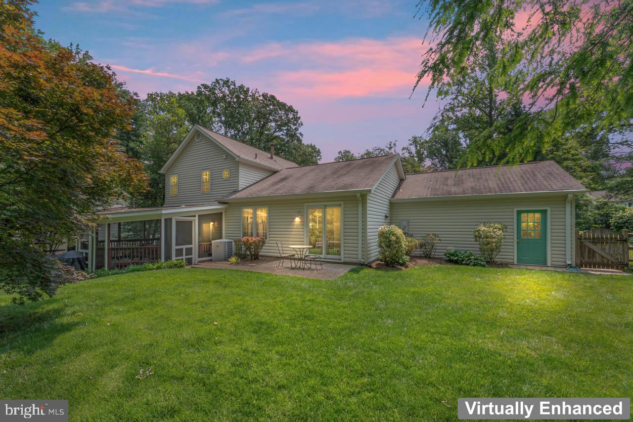 5911 OAK LEATHER DR, BURKE, Virginia 22015, 4 Bedrooms Bedrooms, ,2 BathroomsBathrooms,Residential,For sale,5911 OAK LEATHER DR,VAFX2243006 MLS # VAFX2243006