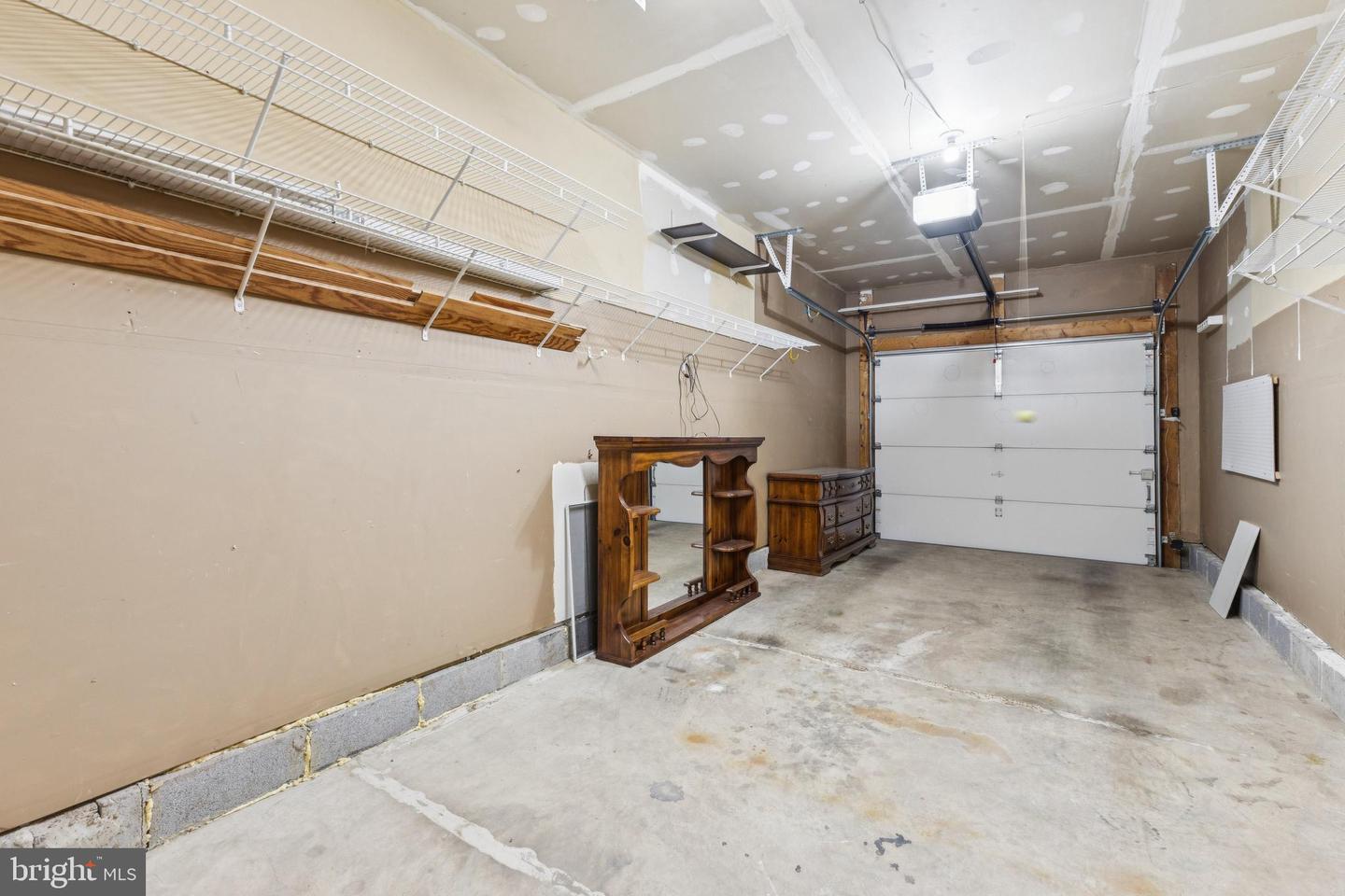 25272 RIFFLEFORD SQ #104, CHANTILLY, Virginia 20152, 2 Bedrooms Bedrooms, ,2 BathroomsBathrooms,Residential,For sale,25272 RIFFLEFORD SQ #104,VALO2097742 MLS # VALO2097742
