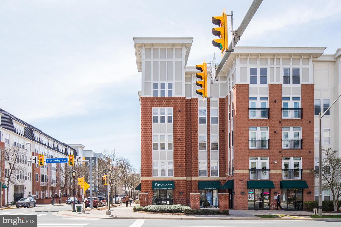 2665 PROSPERITY AVE #109, FAIRFAX, Virginia 22031, 2 Bedrooms Bedrooms, ,2 BathroomsBathrooms,Residential,For sale,2665 PROSPERITY AVE #109,VAFX2243428 MLS # VAFX2243428
