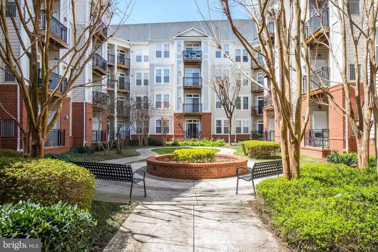 2665 PROSPERITY AVE #109, FAIRFAX, Virginia 22031, 2 Bedrooms Bedrooms, ,2 BathroomsBathrooms,Residential,For sale,2665 PROSPERITY AVE #109,VAFX2243428 MLS # VAFX2243428