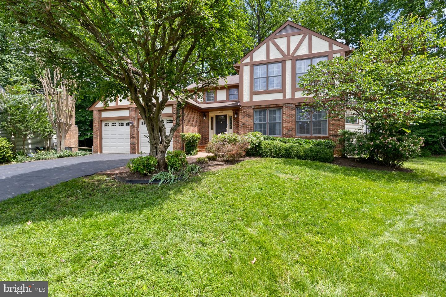 9300 OLIVIA PL, BURKE, Virginia 22015, 5 Bedrooms Bedrooms, ,3 BathroomsBathrooms,Residential,For sale,9300 OLIVIA PL,VAFX2243448 MLS # VAFX2243448