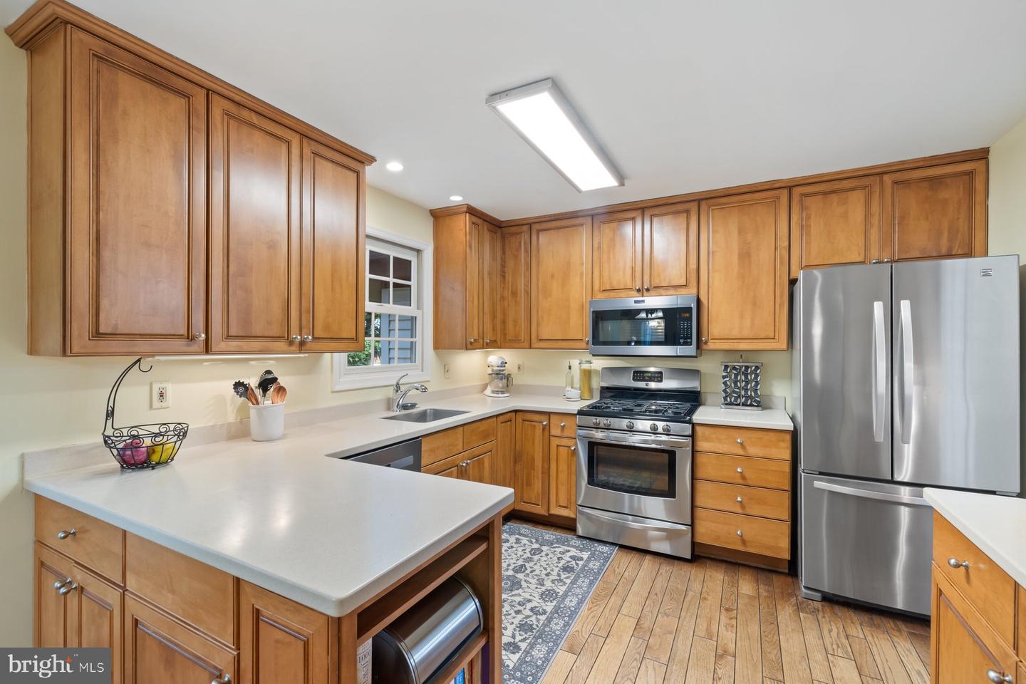 9300 OLIVIA PL, BURKE, Virginia 22015, 5 Bedrooms Bedrooms, ,3 BathroomsBathrooms,Residential,For sale,9300 OLIVIA PL,VAFX2243448 MLS # VAFX2243448