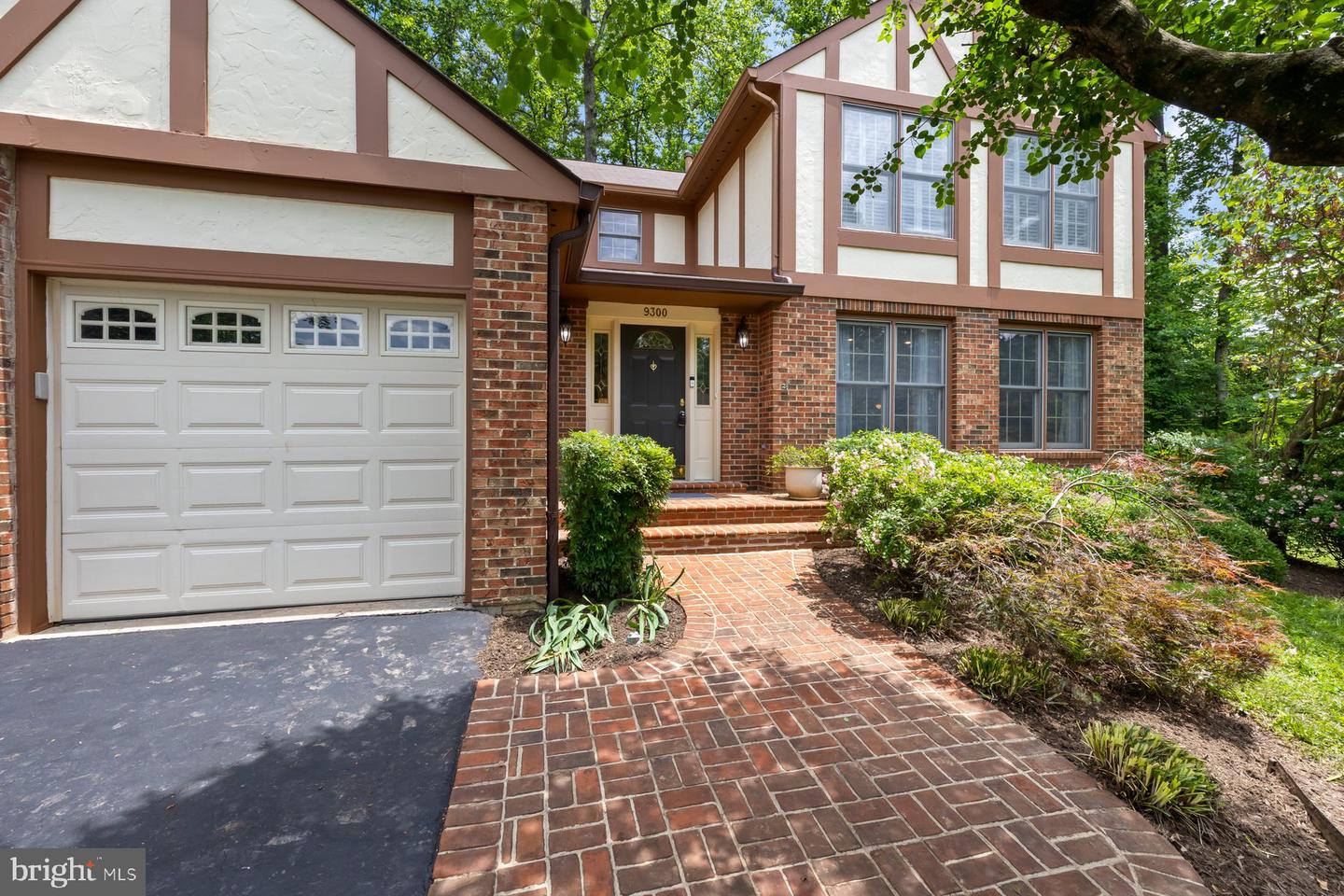 9300 OLIVIA PL, BURKE, Virginia 22015, 5 Bedrooms Bedrooms, ,3 BathroomsBathrooms,Residential,For sale,9300 OLIVIA PL,VAFX2243448 MLS # VAFX2243448