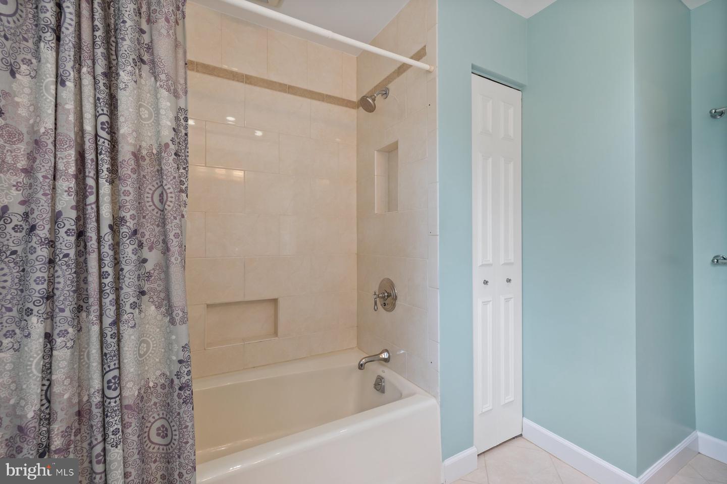 9300 OLIVIA PL, BURKE, Virginia 22015, 5 Bedrooms Bedrooms, ,3 BathroomsBathrooms,Residential,For sale,9300 OLIVIA PL,VAFX2243448 MLS # VAFX2243448