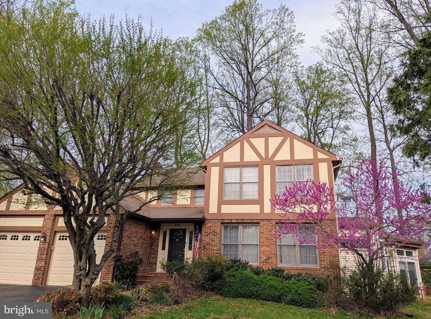 9300 OLIVIA PL, BURKE, Virginia 22015, 5 Bedrooms Bedrooms, ,3 BathroomsBathrooms,Residential,For sale,9300 OLIVIA PL,VAFX2243448 MLS # VAFX2243448