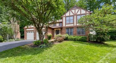 9300 OLIVIA PL, BURKE, Virginia 22015, 5 Bedrooms Bedrooms, ,3 BathroomsBathrooms,Residential,For sale,9300 OLIVIA PL,VAFX2243448 MLS # VAFX2243448