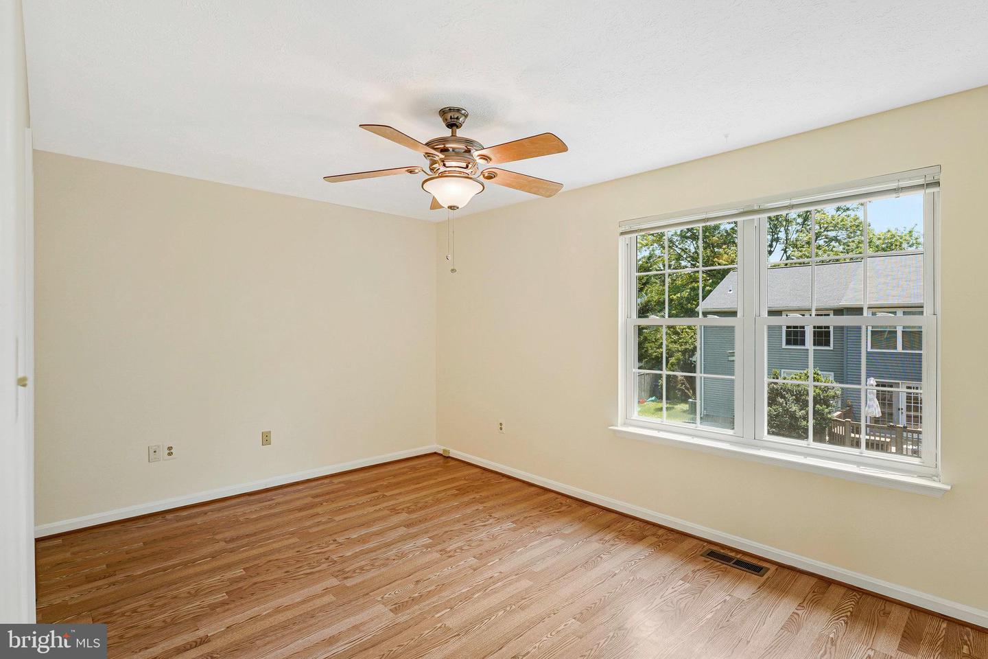 1011 FORBES CT NE, LEESBURG, Virginia 20176, 2 Bedrooms Bedrooms, ,3 BathroomsBathrooms,Residential,For sale,1011 FORBES CT NE,VALO2097938 MLS # VALO2097938
