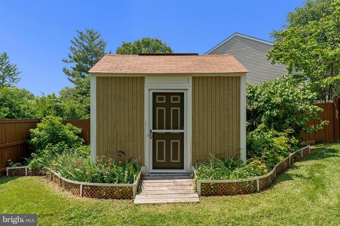 1011 FORBES CT NE, LEESBURG, Virginia 20176, 2 Bedrooms Bedrooms, ,3 BathroomsBathrooms,Residential,For sale,1011 FORBES CT NE,VALO2097938 MLS # VALO2097938