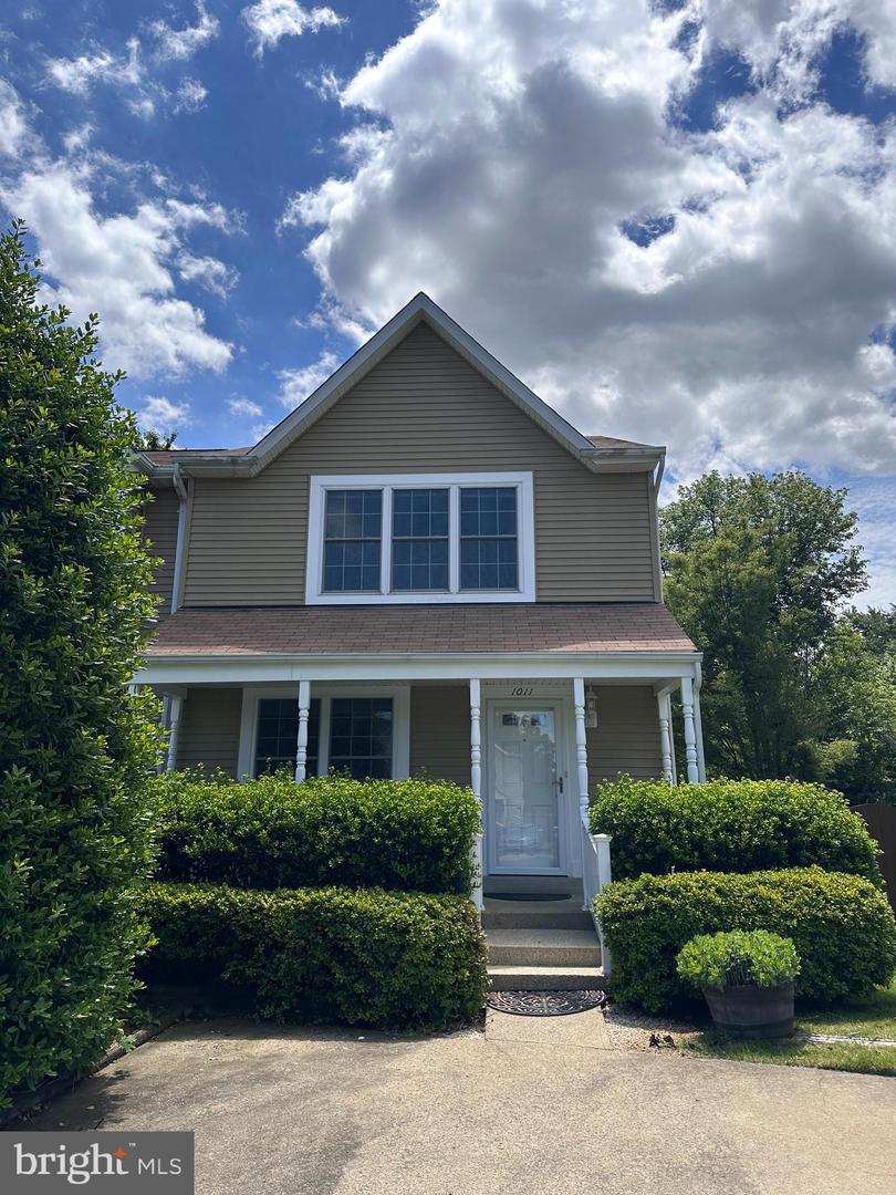 1011 FORBES CT NE, LEESBURG, Virginia 20176, 2 Bedrooms Bedrooms, ,3 BathroomsBathrooms,Residential,For sale,1011 FORBES CT NE,VALO2097938 MLS # VALO2097938