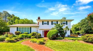 9511 PARK ST, MANASSAS, Virginia 20110, 4 Bedrooms Bedrooms, 8 Rooms Rooms,2 BathroomsBathrooms,Residential,For sale,9511 PARK ST,VAMN2008404 MLS # VAMN2008404