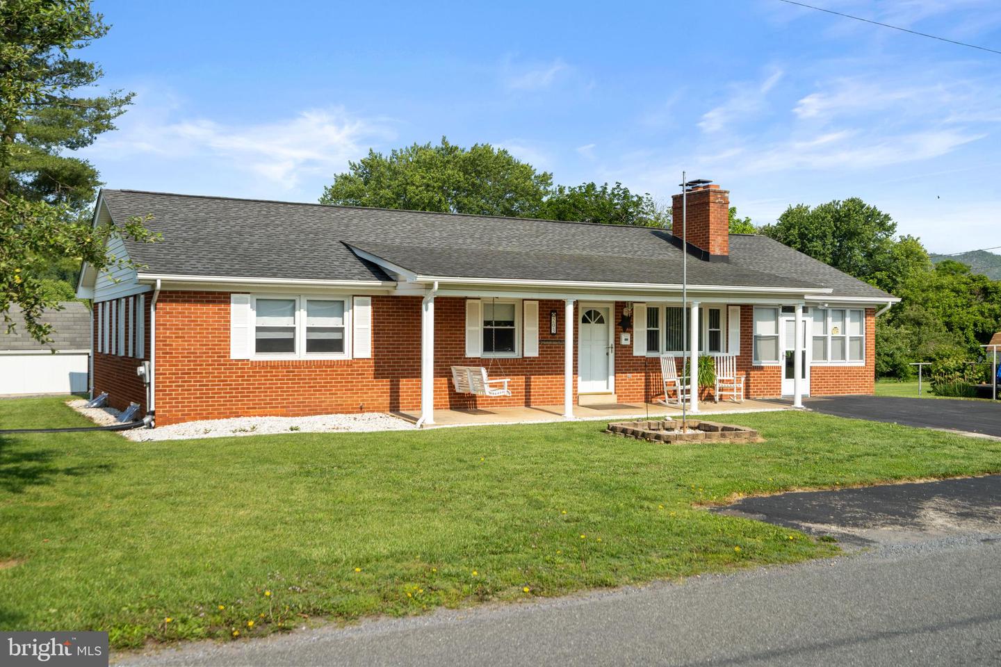 203 SECOND ST, SHENANDOAH, Virginia 22849, 4 Bedrooms Bedrooms, ,1 BathroomBathrooms,Residential,For sale,203 SECOND ST,VAPA2004958 MLS # VAPA2004958