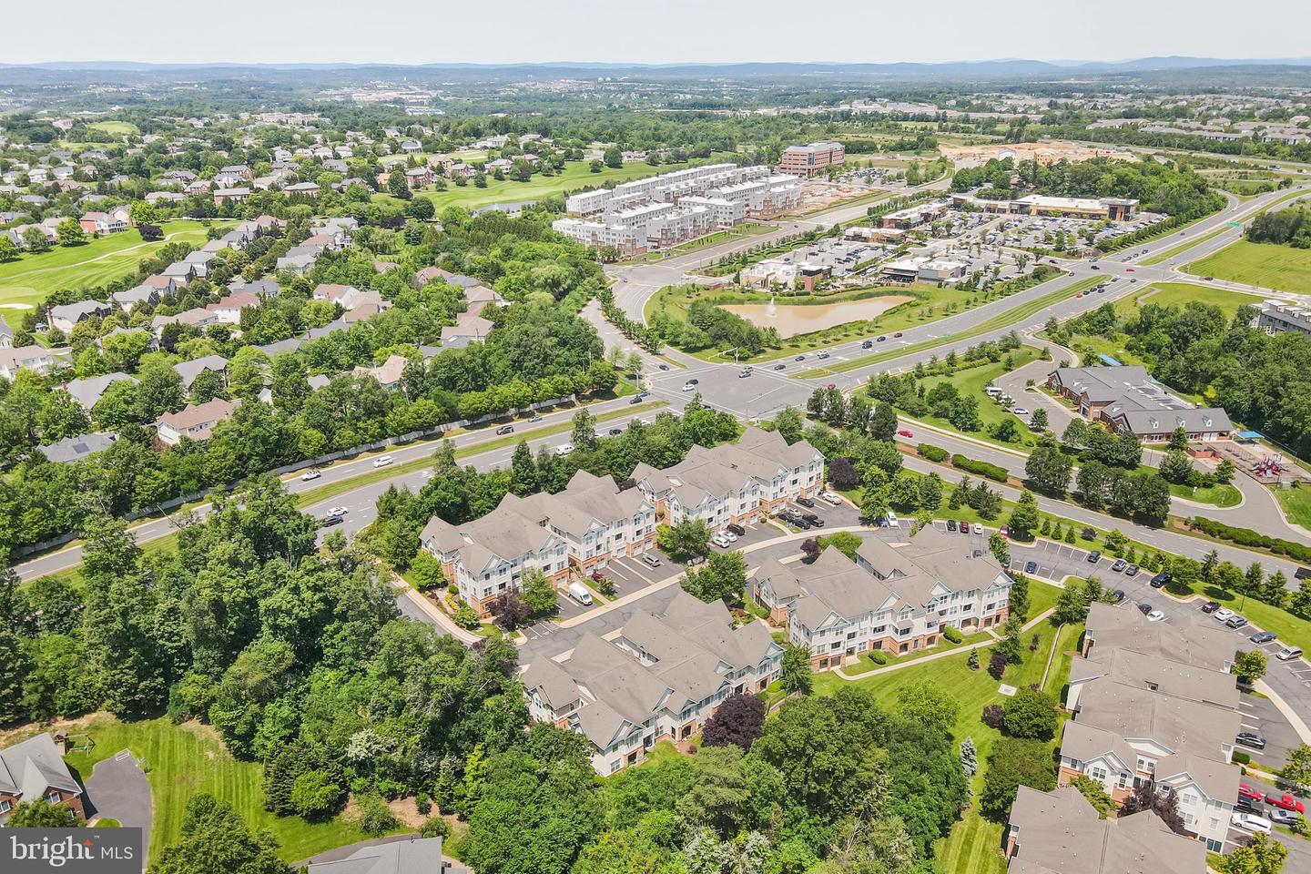 43825 HICKORY CORNER TER #104, ASHBURN, Virginia 20147, 2 Bedrooms Bedrooms, ,2 BathroomsBathrooms,Residential,For sale,43825 HICKORY CORNER TER #104,VALO2098032 MLS # VALO2098032