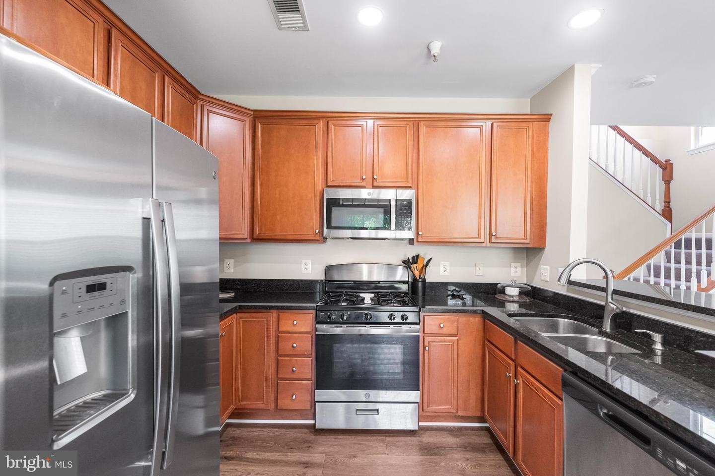 43825 HICKORY CORNER TER #104, ASHBURN, Virginia 20147, 2 Bedrooms Bedrooms, ,2 BathroomsBathrooms,Residential,For sale,43825 HICKORY CORNER TER #104,VALO2098032 MLS # VALO2098032