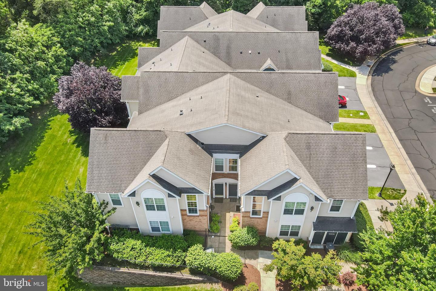 43825 HICKORY CORNER TER #104, ASHBURN, Virginia 20147, 2 Bedrooms Bedrooms, ,2 BathroomsBathrooms,Residential,For sale,43825 HICKORY CORNER TER #104,VALO2098032 MLS # VALO2098032