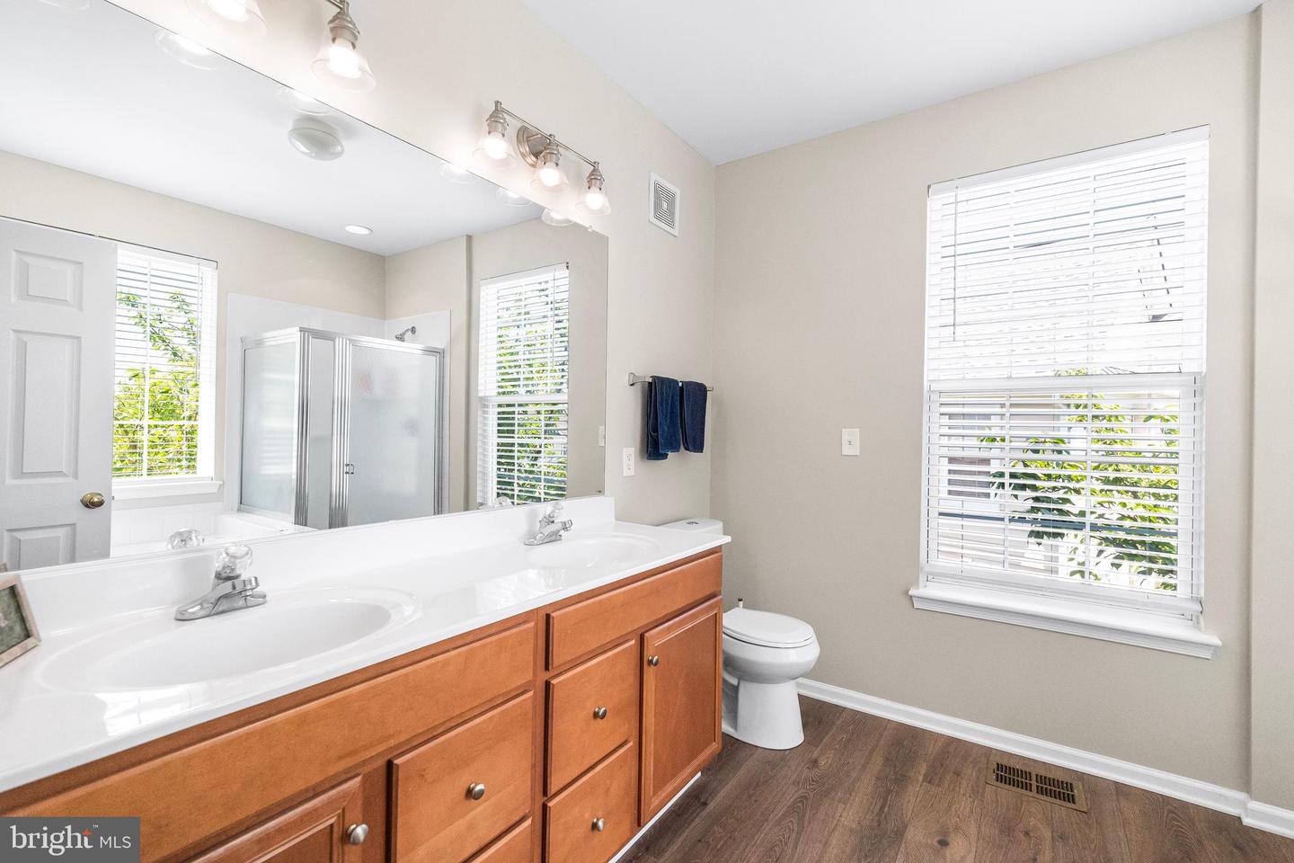 43825 HICKORY CORNER TER #104, ASHBURN, Virginia 20147, 2 Bedrooms Bedrooms, ,2 BathroomsBathrooms,Residential,For sale,43825 HICKORY CORNER TER #104,VALO2098032 MLS # VALO2098032