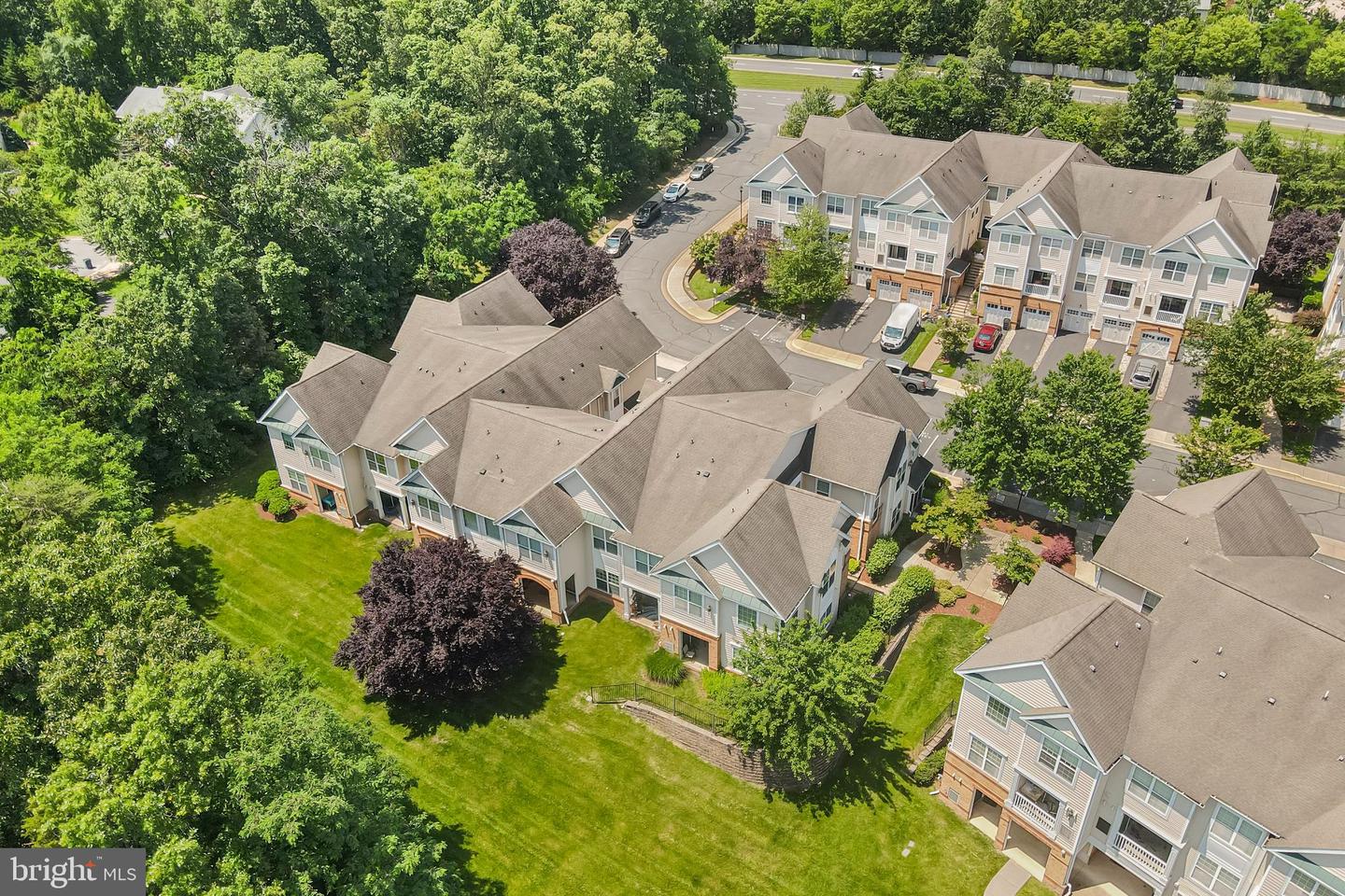 43825 HICKORY CORNER TER #104, ASHBURN, Virginia 20147, 2 Bedrooms Bedrooms, ,2 BathroomsBathrooms,Residential,For sale,43825 HICKORY CORNER TER #104,VALO2098032 MLS # VALO2098032